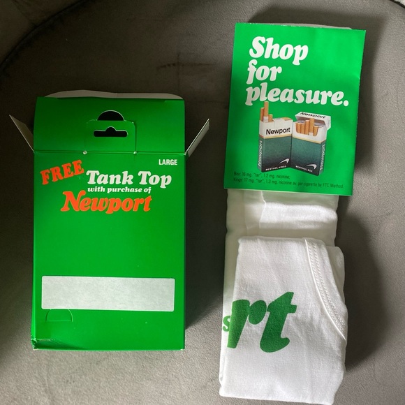 Vintage Newport Tank - Picture 2 of 4